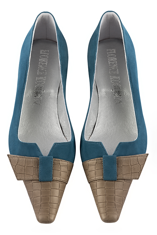 Taupe brown and peacock blue women's dress pumps, with a knot on the front. Tapered toe. Low block heels. Top view - Florence KOOIJMAN